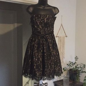 Lace dress- LIKE NEW